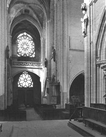 Central nave looking west