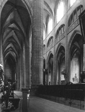 View north west into the nave from the south transept