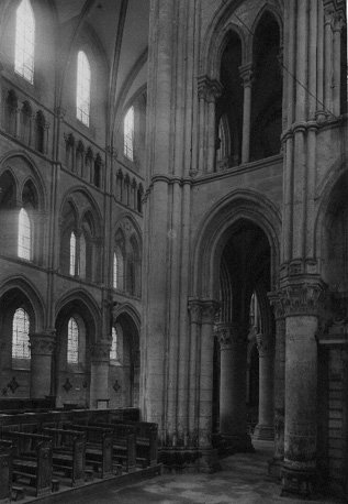 Opstand gezien vanuit het transept