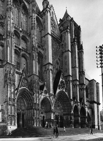 Westfacade vanuit het noordwesten