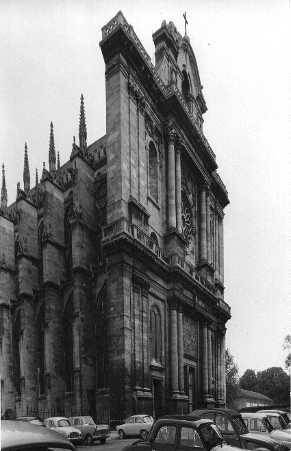 Westfacade vanuit het noordwesten