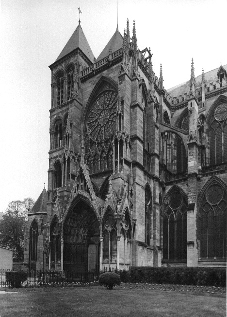 Noordfacade, oostelijk deel