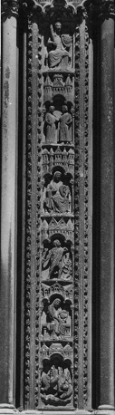 Zuidtransept, middelste portiek, linker pijler, zuidzijde, reliëfs: deugden en ondeugden