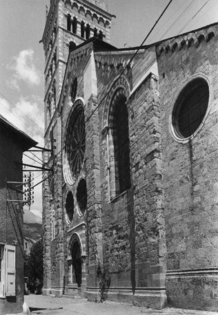 Westfacade