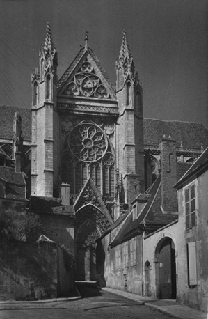 Zuidtransept met Portail Saint-Etienne
