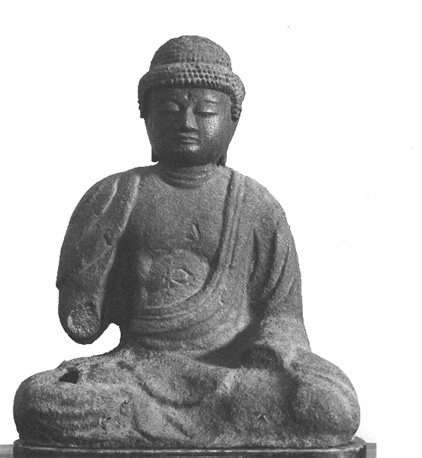 Zittend figuur: Butsu (waarschijnlijk Yakashi-nyorai)