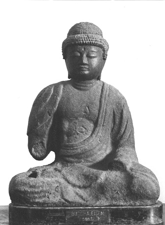 Zittend figuur: Butsu (waarschijnlijk Yakashi-nyorai)