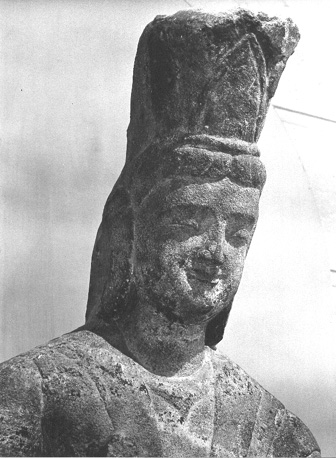 Zittende Maitreya, detail: kop