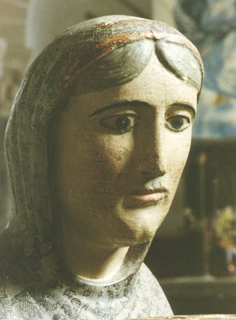 Tronende Moeder Gods: Sedes Sapientiae, genoemd Notre-Dame de Mailhat; detail: hoofd van Maria (in kleur)