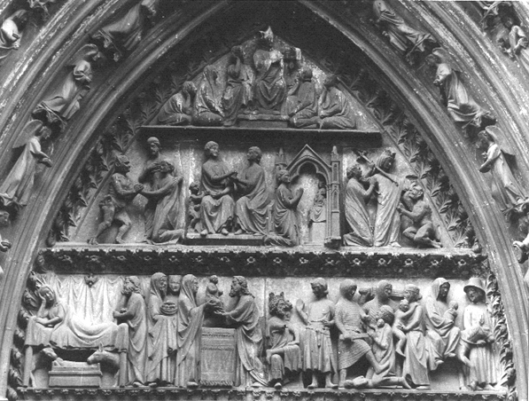 Noordelijk transept, timpaan, met scenes uit jeugd van Jezus en mirakel van Theophilus
