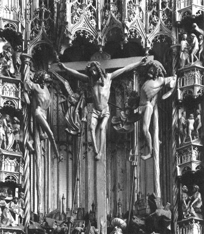 Passieretabel, middengedeelte: Christus aan het kruis tussen de twee misdadigers; Longinus met lans