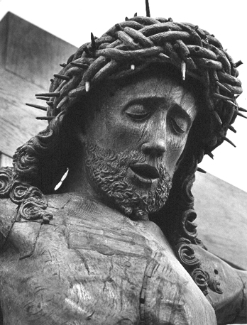Kruisbeeld, detail: buste van Christus