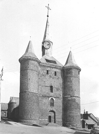 Facade met klokkenhuis