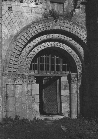 facade portaal gezien vanuit het noordwesten