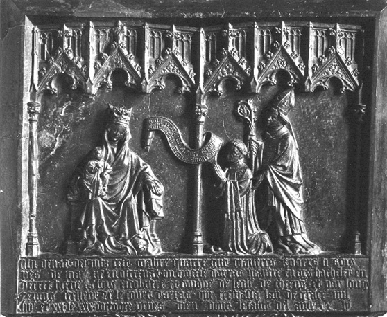 Grafmonument; Maria met kind onder architectonische omlijsting