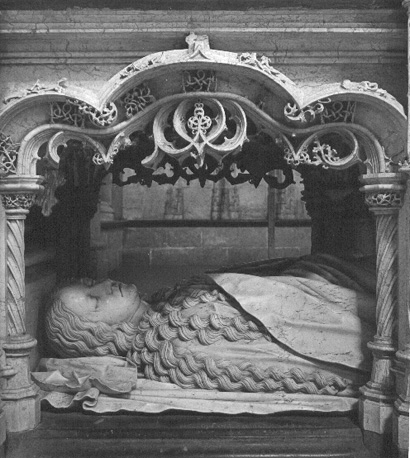 Detail van de tombe van Margaretha van Oostenrijk (beneden deel)