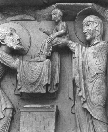 Zuidelijke facade / portaal; timpaan; detail: presentatie van het Christuskind in de tempel