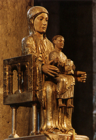 Tronende Moeder Gods, Notre-Dame d'Orcival genoemd