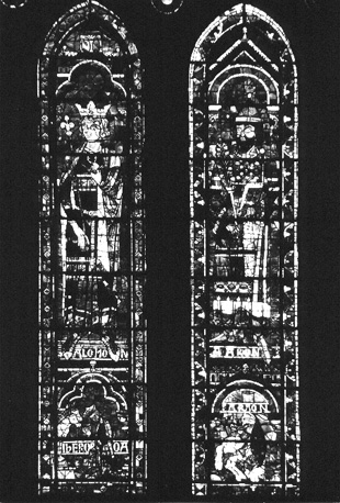 Lancetvensters in noordtransept, baie 145: Salomo en Jerobeam (links), Aäron en de farao stort in de Rode Zee (rechts)