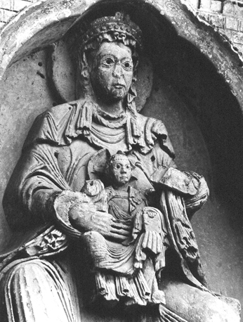 Timpaan: Tronende Maria met Christuskind (Sedes Sapientiae): detail