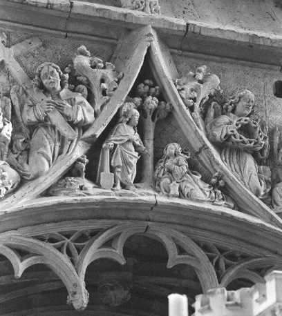 Apsis, boven piscina: ornamenten afgeleid van architecturale  details, twee knielende engelen, Maria Magdalena knielend voor Christus ('Noli me tangere')