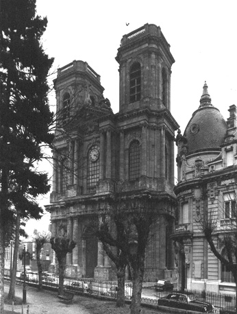 Westfacade