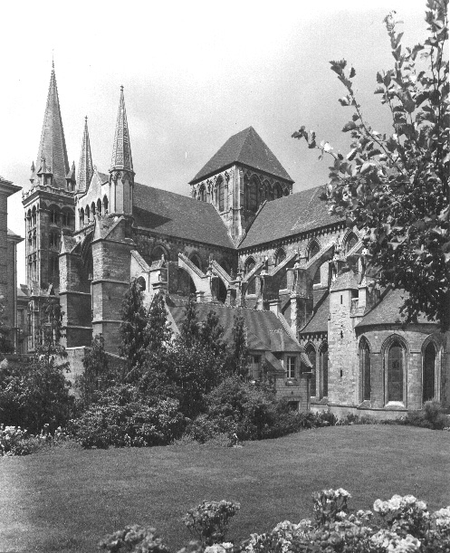 Koor en zuidtransept vanuit het zuidoosten