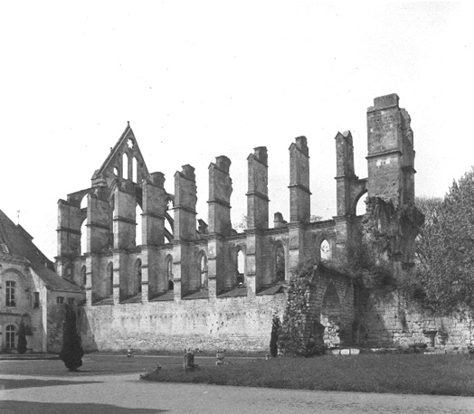 Kloosterkerk: steunberen van zuidelijke muur