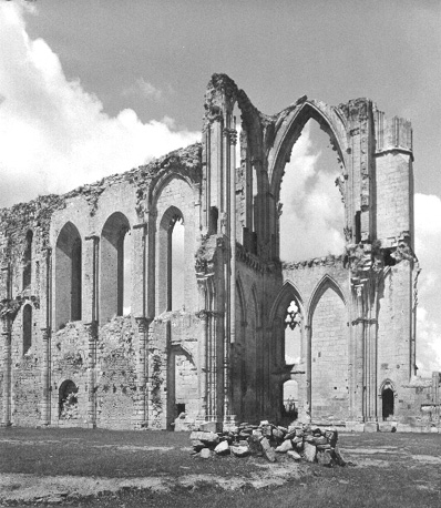 Kloosterkerk: muur van noordelijke zijbeuk en noordelijk transept