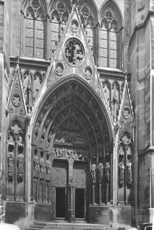 Portaal van zuidtransept, met voorstellingen van het leven van Sint Stefanus