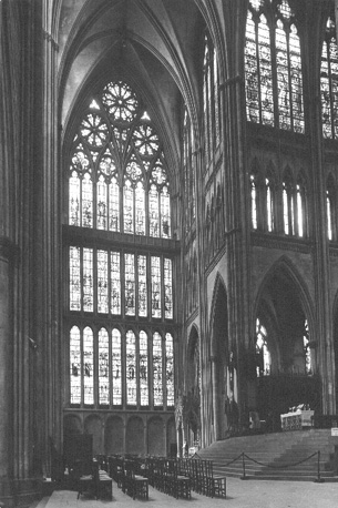 Noordtransept, ingang koor (rechts)