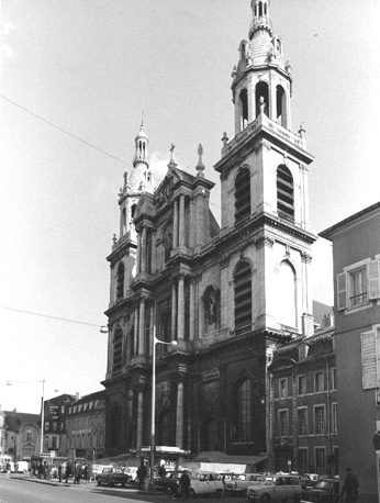 Westfacade