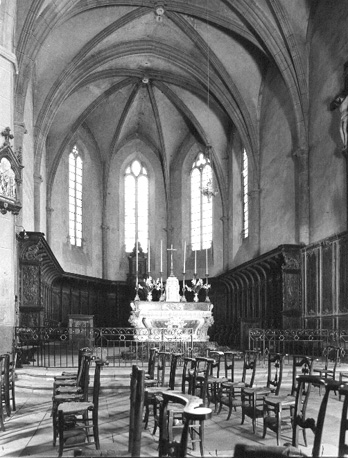 Kapel van de bisschoppen, tegenover de ingang op het noorden