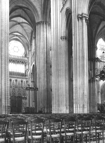 Zuidtransept vanuit het noorden