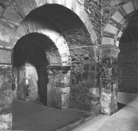 Zicht in crypt (?)