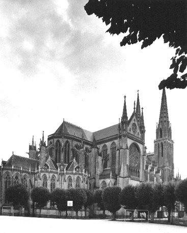 Kerk vanuit het noordoosten
