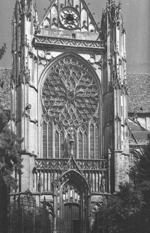 Zuidelijk transept: facade