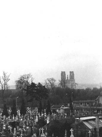 Gezicht op stad en kathedraal vanuit het westen