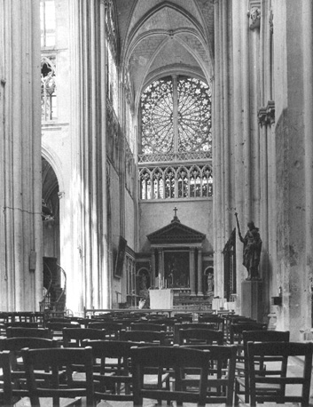 Noorder transept vanuit het zuiden