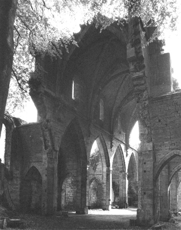 Interieur van abdijkerk