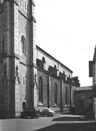 Toren en kerk vanuit het zuidwesten