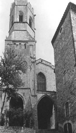 Klokkentoren vanuit het westen