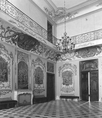 Interieur: Salle italienne, met grisailles