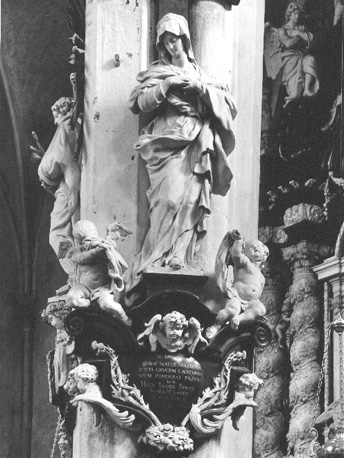 Noorder transept: grafmonument van G.Boest met 'putti'