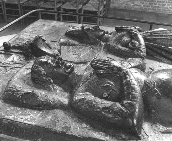 Koor, graftombe van Anselmus Adornes en zijn vrouw (detail)