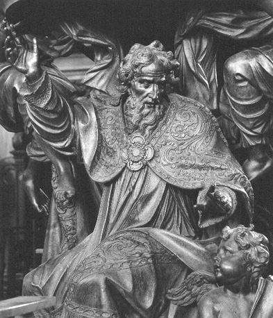 Preekstoel, voetstuk: mannelijk figuur