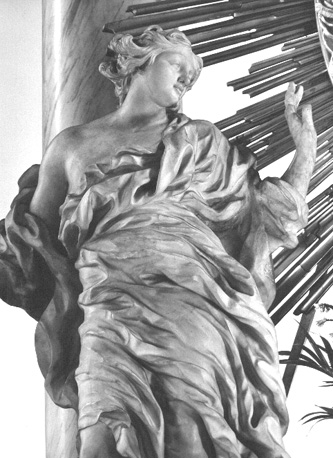 Hoofdaltaar, detail: engel (bovenste deel)