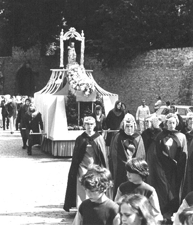 Religieuze processie van Onze Lieve Vrouw van Hanswijk