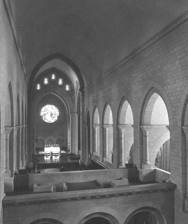 Interieur van de nieuwe kerk vanuit het westen