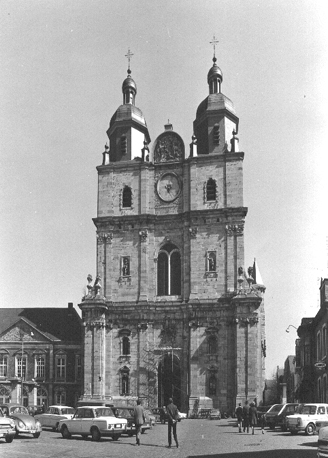 Westfacade